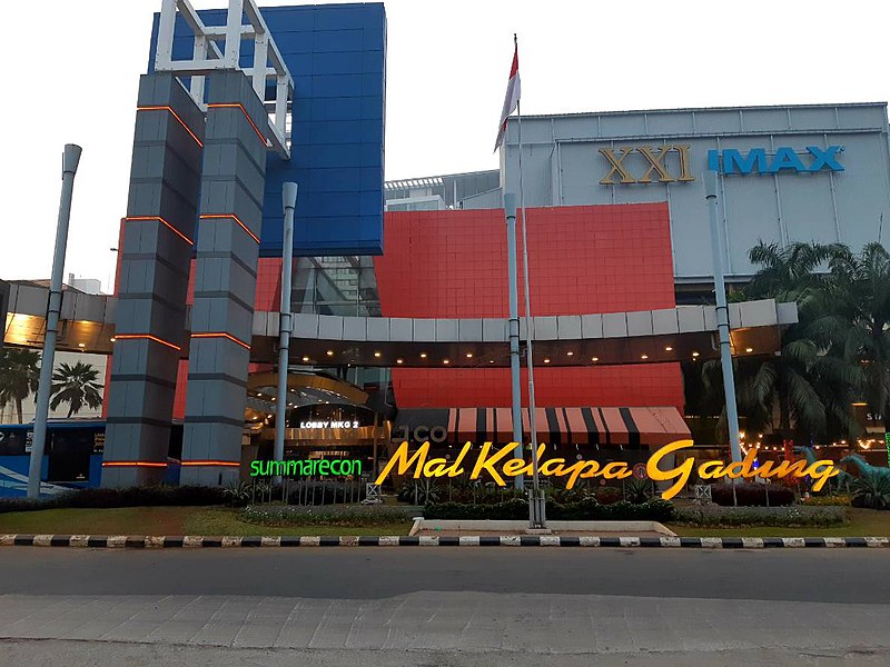 Mall Kelapa Gading Salah Satu Mall Termewah di Indonesia. Sumber: wikipedia.com